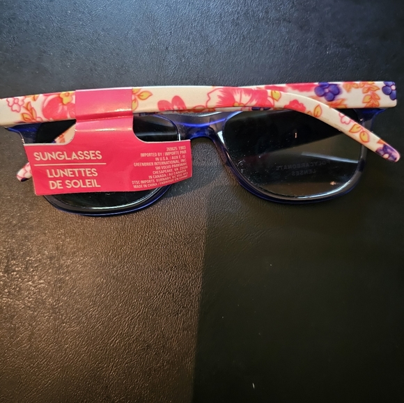 Sunglasses🕶 - Picture 3 of 4